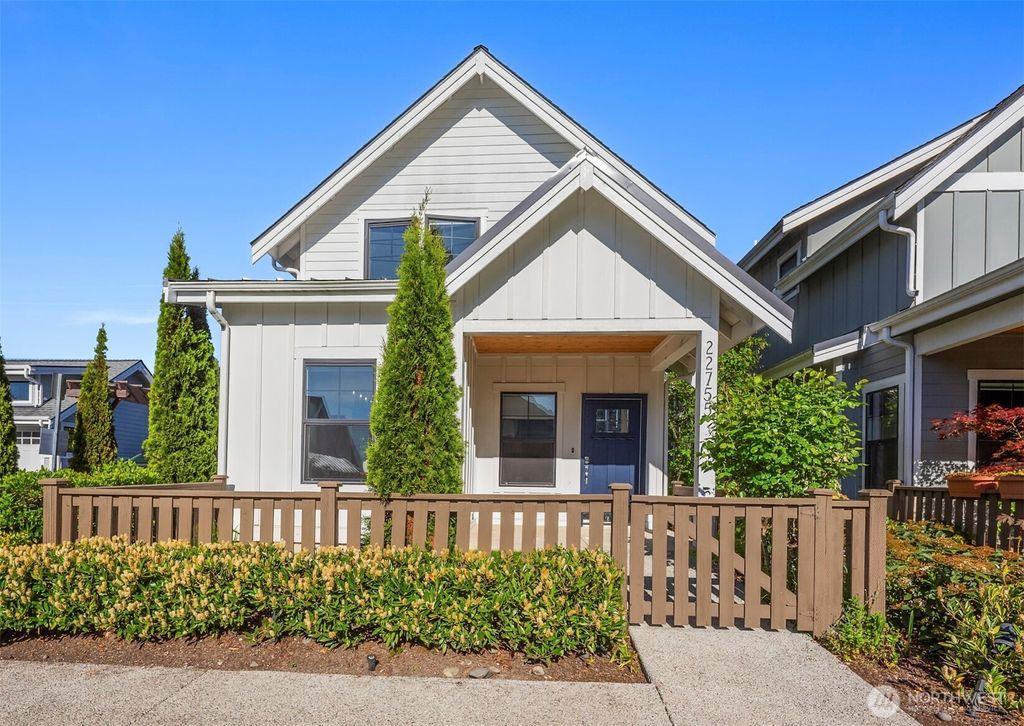 Photo of 22755 SE 14th Court, Sammamish, WA 98075 (MLS # 2523774)