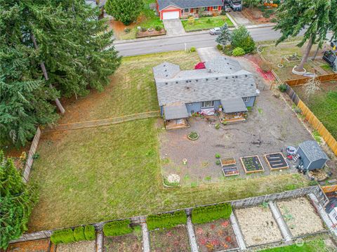 604 Nieland Loop SE, Rainier, WA 98576 - MLS#: 2306654