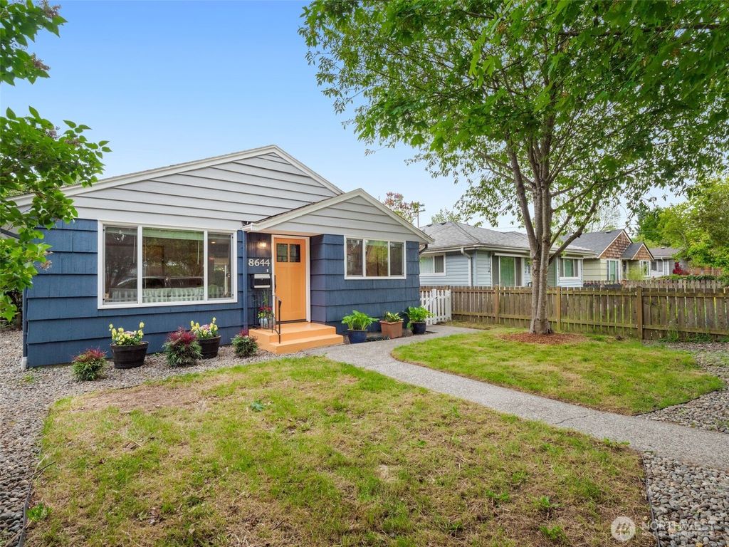 Photo of 8644 17th Avenue SW, Seattle, WA 98106 (MLS # 2375062)