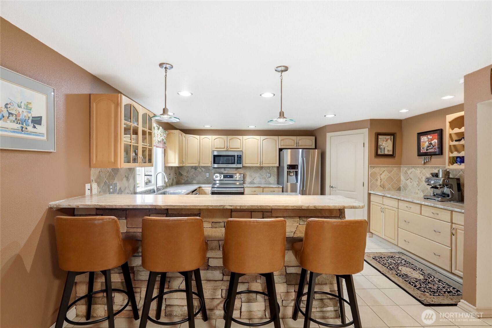 21 E Michelle Court