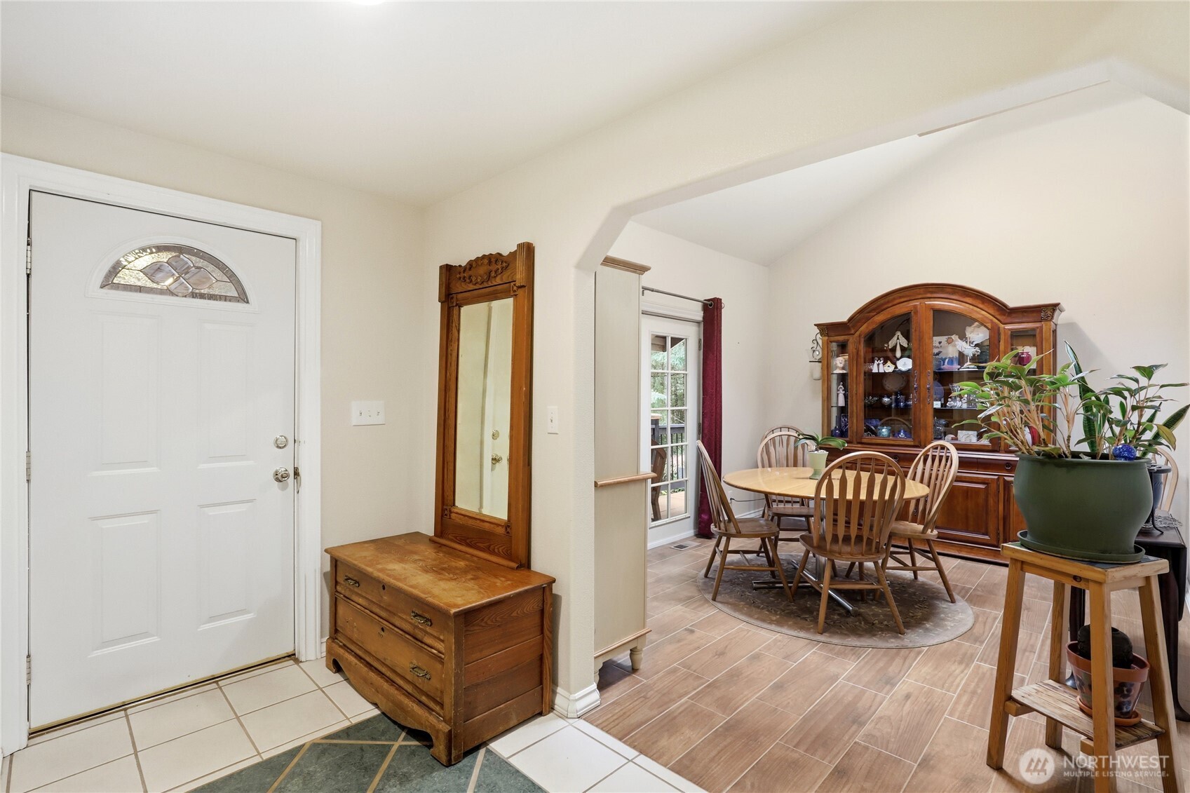 21 E Michelle Court