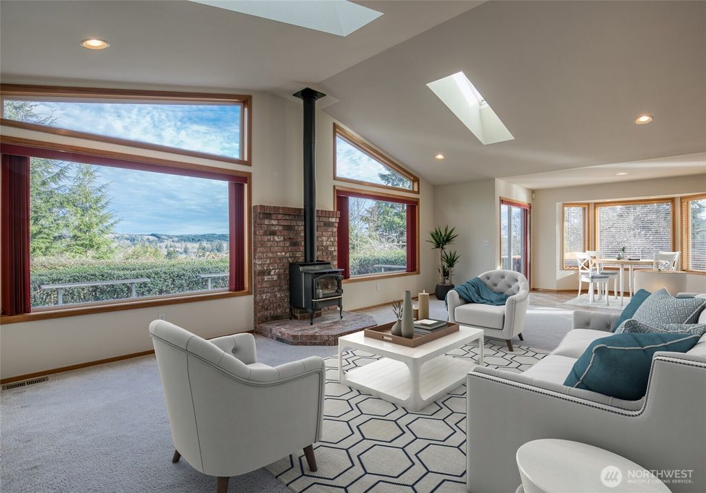 Photo of 912 Bell Drive, Cosmopolis, WA 98537 (MLS # 2458370)