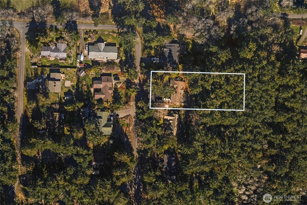 Photo of 2404 Rosecrans Street, Port Townsend, WA 98368 (MLS # 2503913)