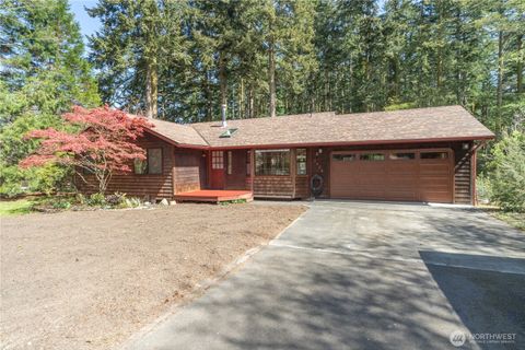 Photo of 2404 Rosecrans Street, Port Townsend, WA 98368 (MLS # 2503913)