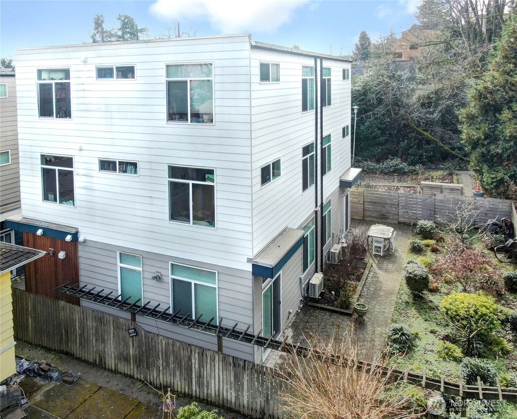 Photo of 5203 B Ravenna Avenue NE, Seattle, WA 98105 (MLS # 2335696)