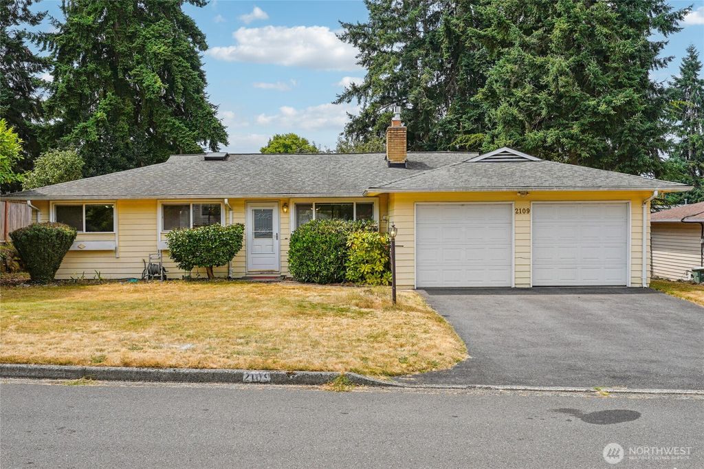 Photo of 2109 168th Avenue NE, Bellevue, WA 98008 (MLS # 2415216)