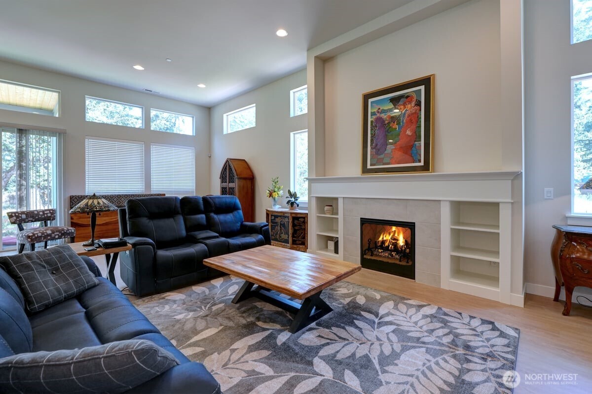 2011 142nd Street Ct S