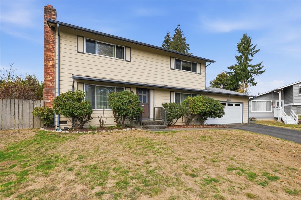 Photo of 4900 S 300th Place S, Auburn, WA 98001 (MLS # 2595143)