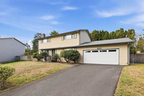 Photo of 4900 S 300th Place S, Auburn, WA 98001 (MLS # 2595143)