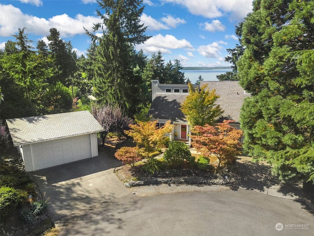 Photo of 5017 SW 310 Street, Federal Way, WA 98023 (MLS # 2157564)