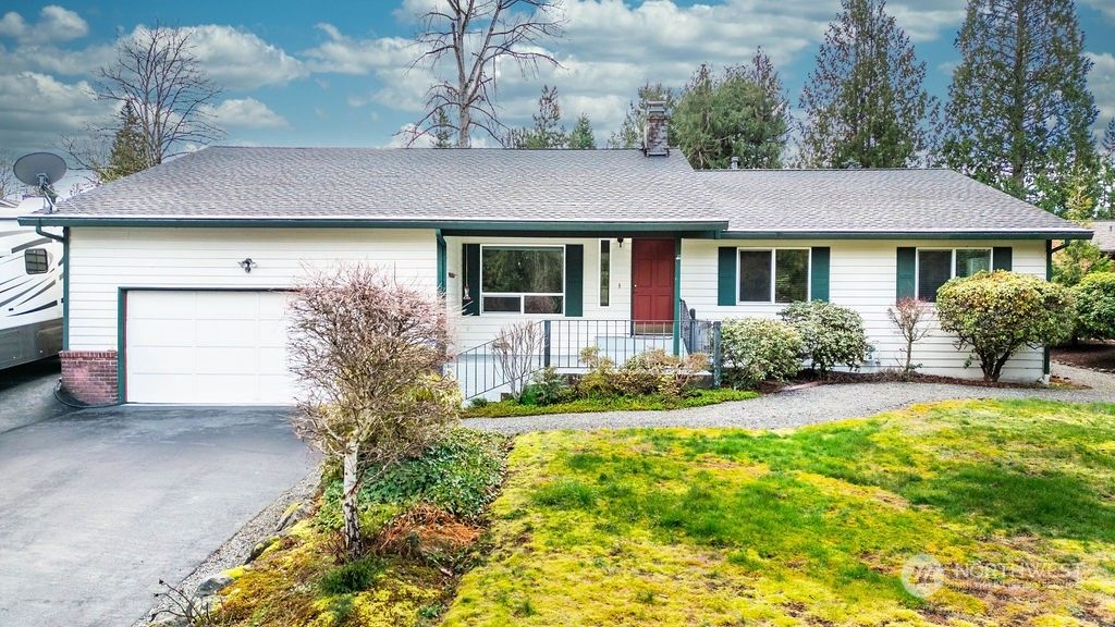 Photo of 21415 SE 252nd Place, Maple Valley, WA 98038 (MLS # 2203450)
