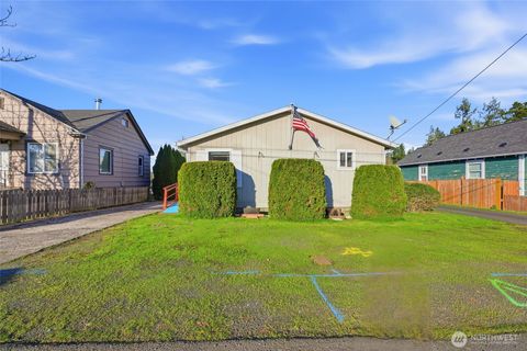 Photo of 1003 Lord Street, Kelso, WA 98626 (MLS # 2469433)