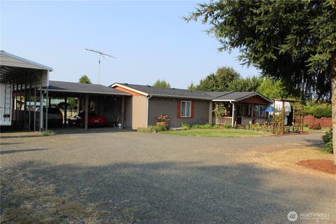 Photo of 9220 183rd Avenue SW, Rochester, WA 98579 (MLS # 2569473)