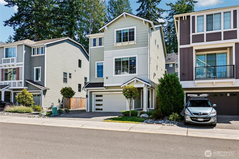19729 Meridian Place W
