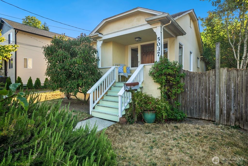 Photo of 5037 Bowen Place S, Seattle, WA 98118 (MLS # 2433198)
