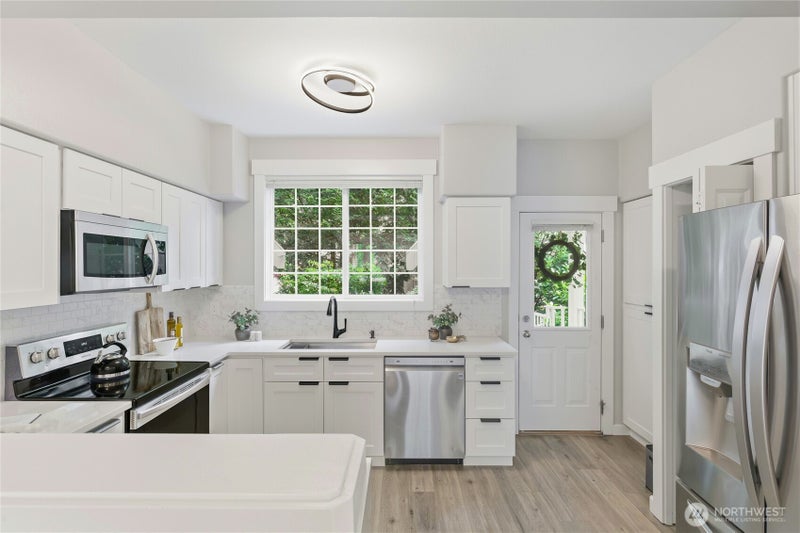 23120 SE Black Nugget Road L4