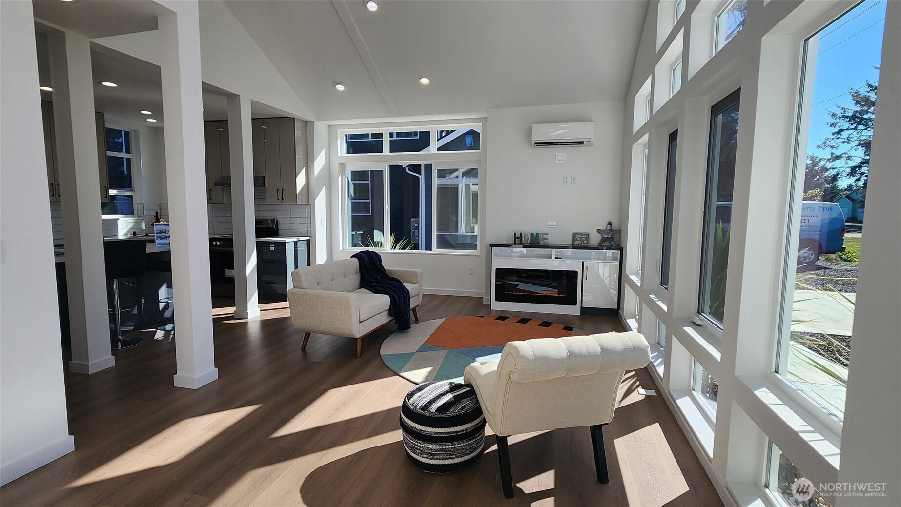 768 Point Brown Avenue SE D