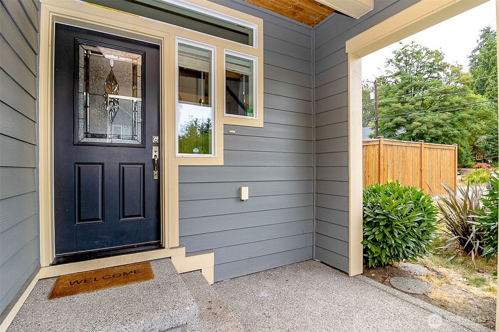 Photo of 7728 NE 151st Lane, Kenmore, WA 98028 (MLS # 2417190)