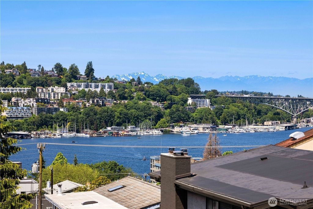 Photo of 2220 Franklin Avenue E #C, Seattle, WA 98102 (MLS # 2471788)