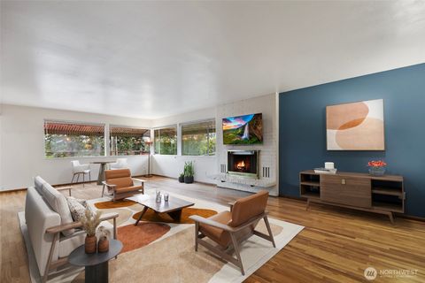 Photo of 3041 24th Avenue W, Seattle, WA 98199 (MLS # 2505894)