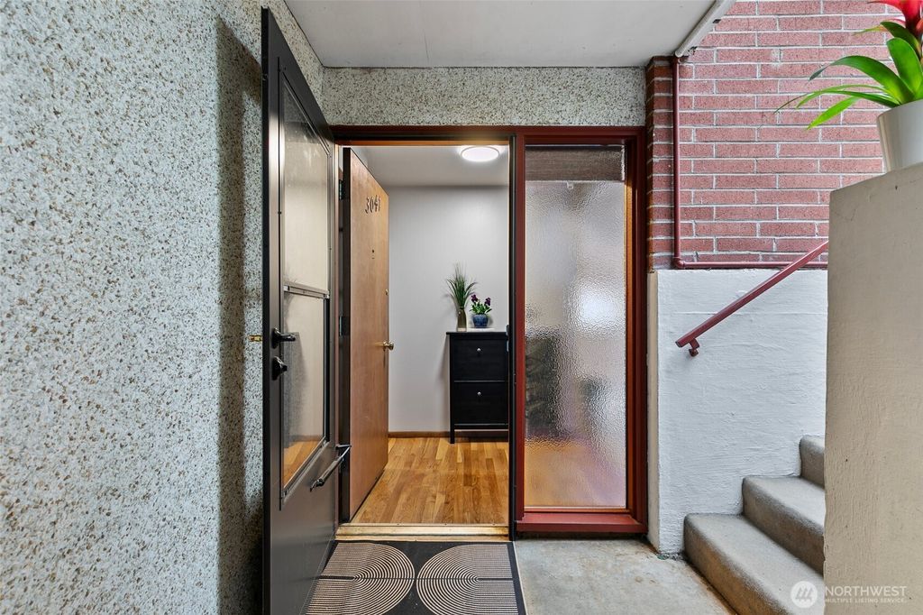 Photo of 3041 24th Avenue W, Seattle, WA 98199 (MLS # 2505894)