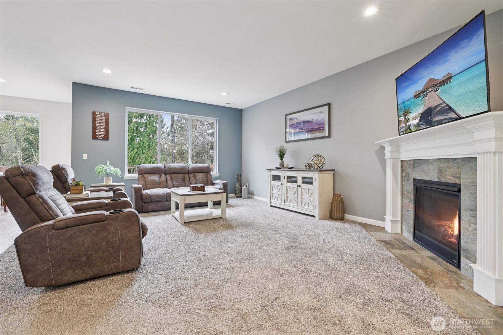 11901 34th Street NE