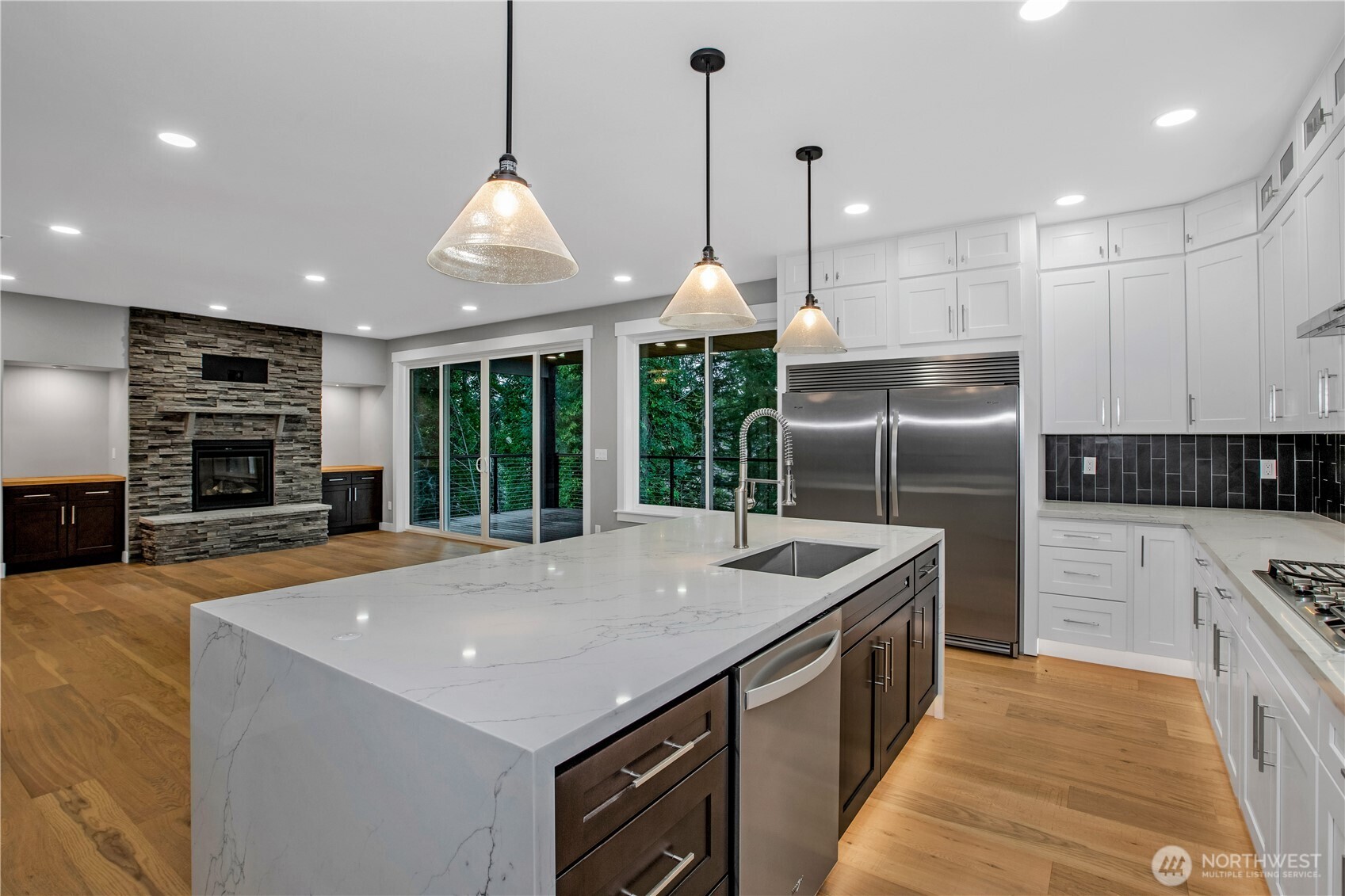 6145 Lake Saint Claire Drive SE