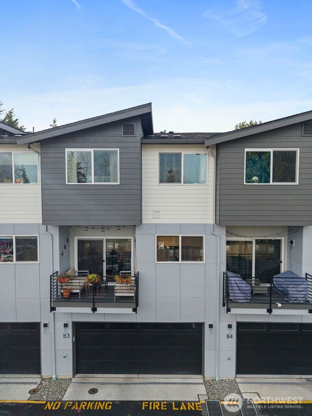 Photo of 806 164th Street SW #B3, Lynnwood, WA 98037 (MLS # 2476622)