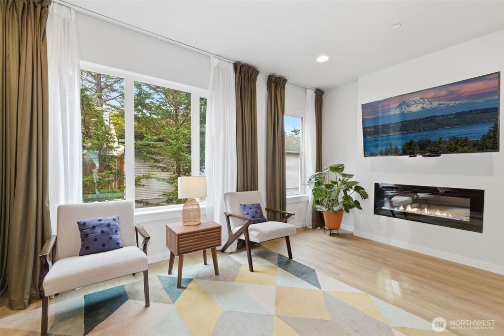 Photo of 806 164th Street SW #B3, Lynnwood, WA 98037 (MLS # 2476622)