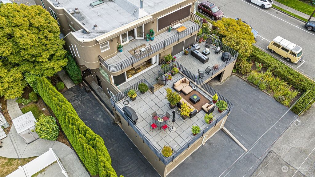 Photo of 107 Bell Street #102, Edmonds, WA 98020 (MLS # 2153609)