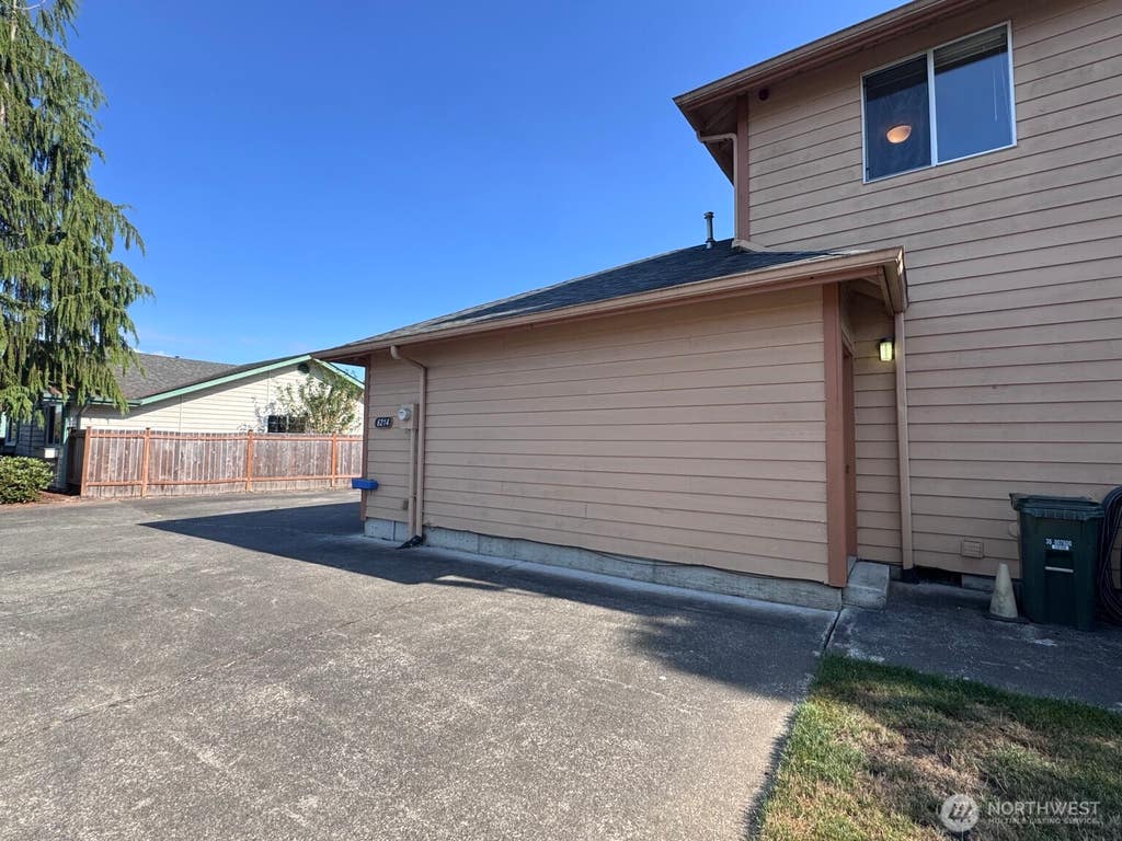 Photo of 6214 152nd Avenue Ct E, Sumner, WA 98390 (MLS # 2563755)