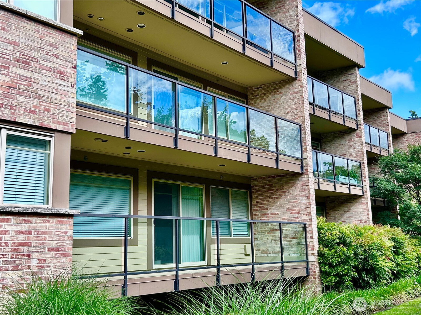 511 100th Avenue NE 111
