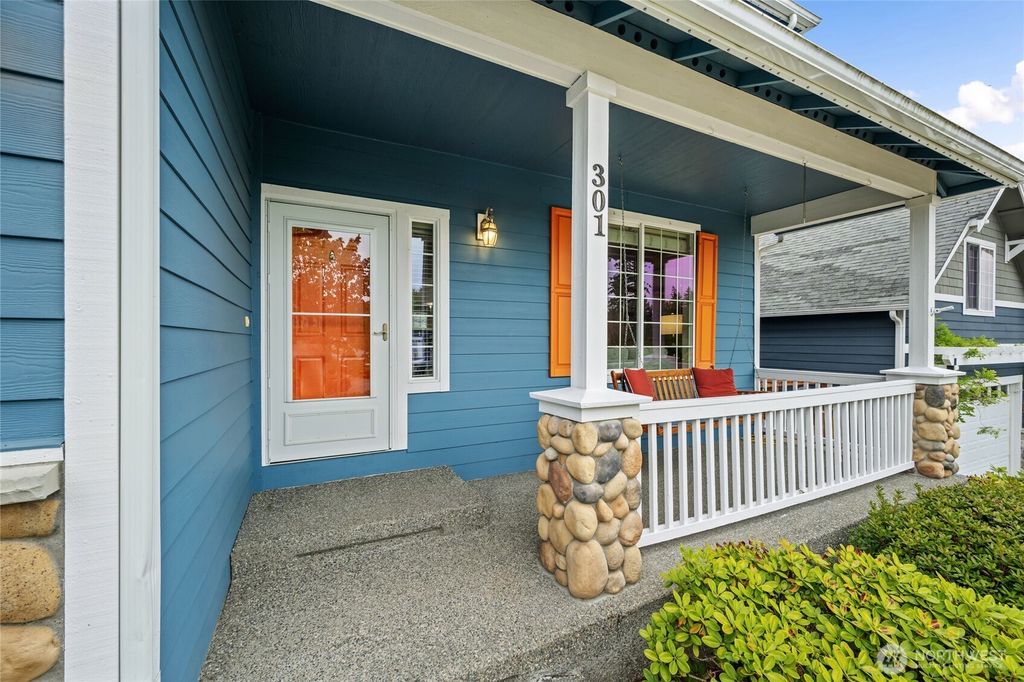 Photo of 301 150th Street SE, Lynnwood, WA 98087 (MLS # 2419400)