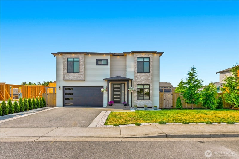 2467 Angelina Street