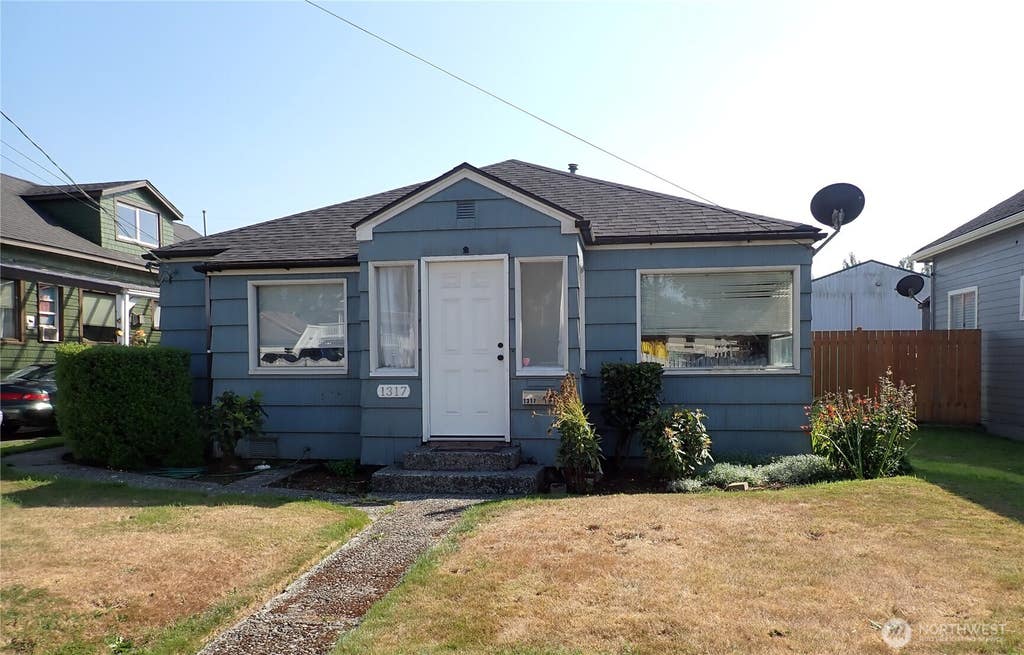 Photo of 1317 W Market Street, Aberdeen, WA 98520 (MLS # 2560533)