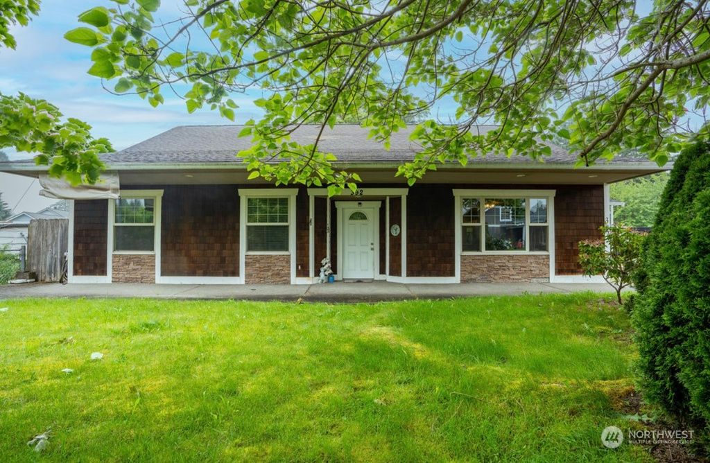 Photo of 392 4th Avenue SE, Pacific, WA 98047 (MLS # 2256413)