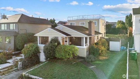 Photo of 2515 27th Avenue W, Seattle, WA 98199 (MLS # 2456478)