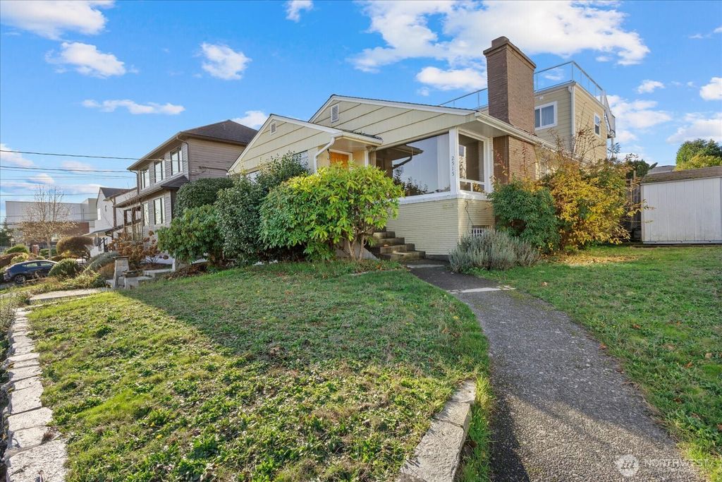 Photo of 2515 27th Avenue W, Seattle, WA 98199 (MLS # 2456478)