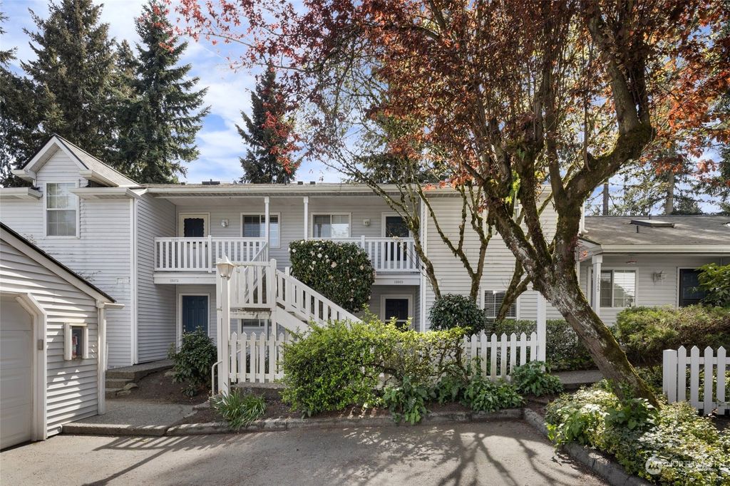 Photo of 12369 SE 41st Lane #52, Bellevue, WA 98006 (MLS # 2221684)