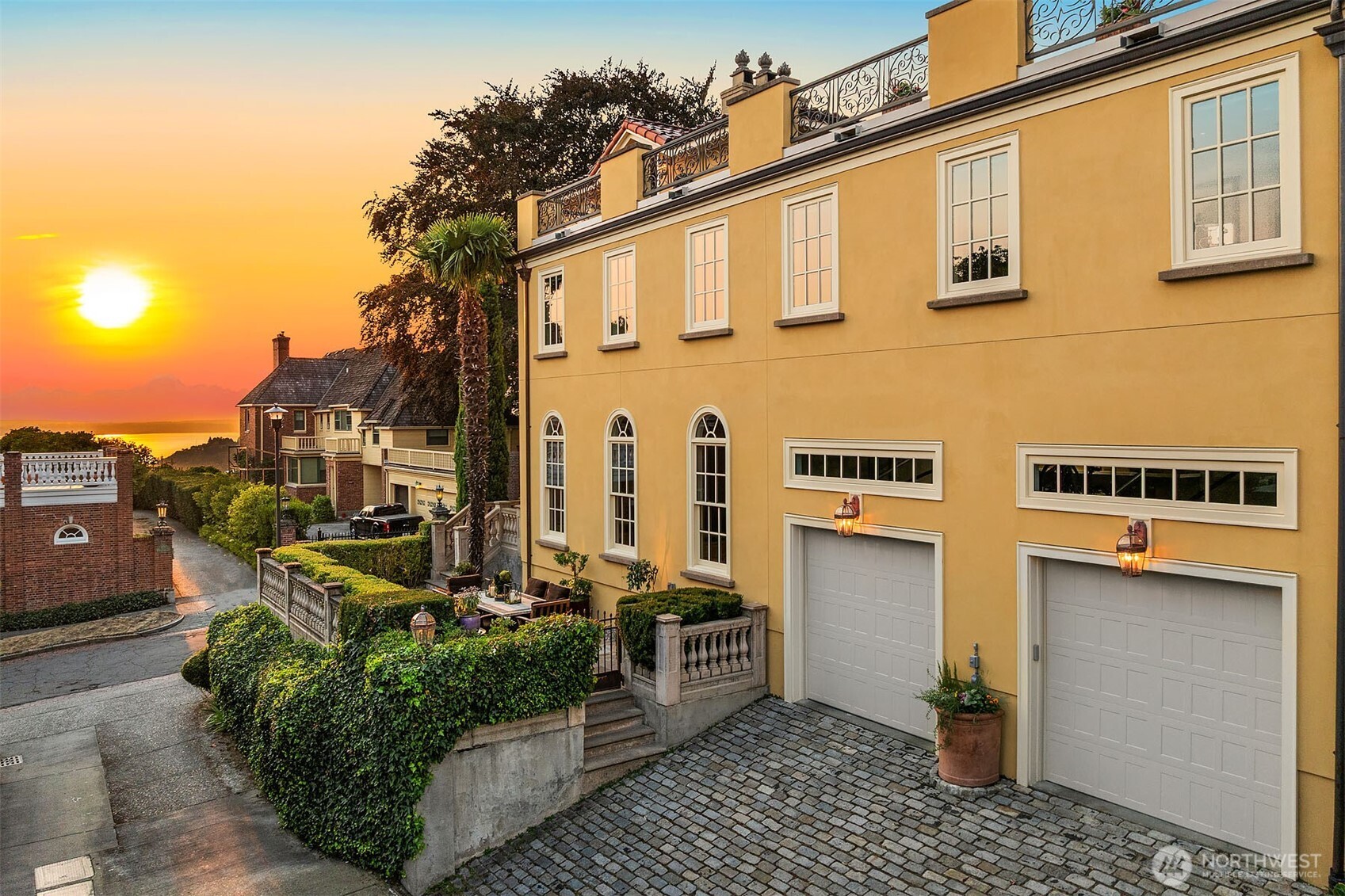 623 W Highland Drive