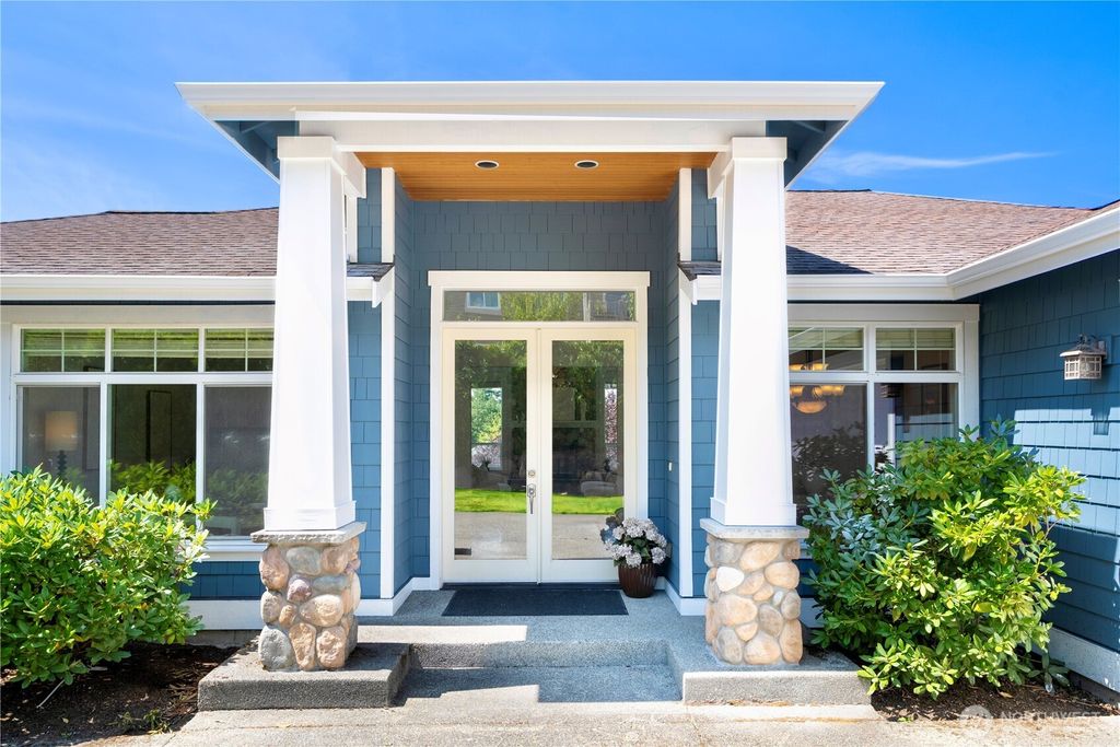 Photo of 6230 167th Avenue SE, Bellevue, WA 98006 (MLS # 2393977)