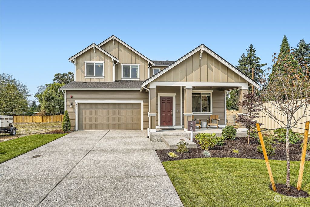 Photo of 12439 5th Place SW #4, Burien, WA 98146 (MLS # 2182979)