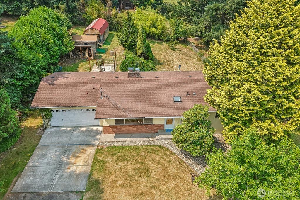 Photo of 31 Cedar Gates Road, Longview, WA 98632 (MLS # 2562314)