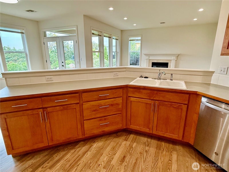 1023 SE Sentry Drive