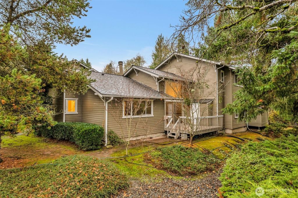 Photo of 1210 101st Place NE #1210, Bellevue, WA 98004 (MLS # 2457597)