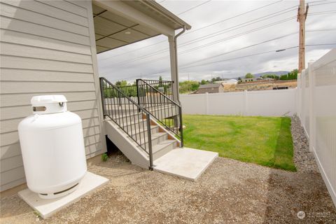 A home in East Wenatchee