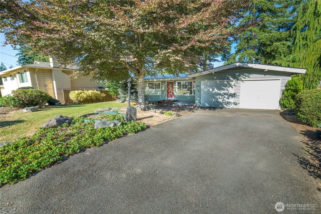 Photo of 2500 167th Place NE, Bellevue, WA 98008 (MLS # 2542044)