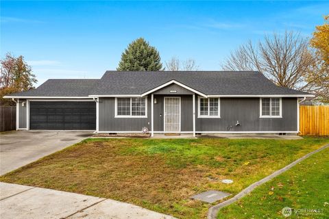 Photo of 1116 S Bobbi Drive, Moses Lake, WA 98837 (MLS # 2454805)