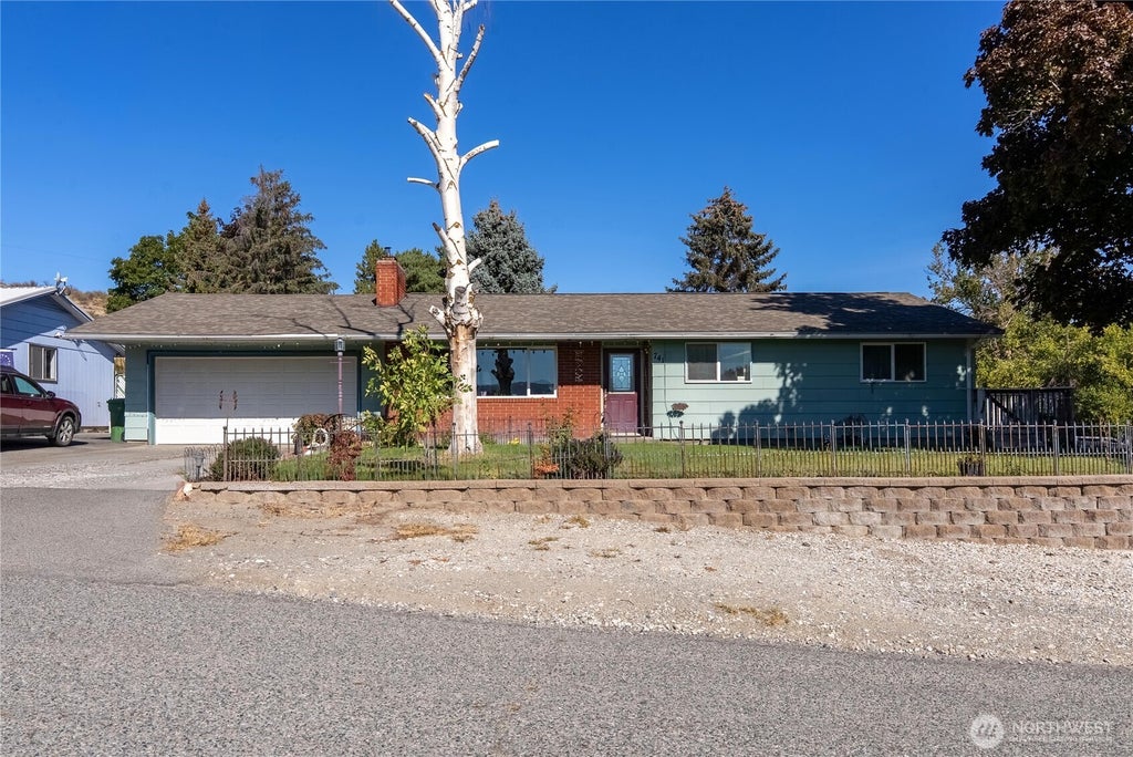 Photo of 741 Sunrise Drive, Omak, WA 98841 (MLS # 2586217)