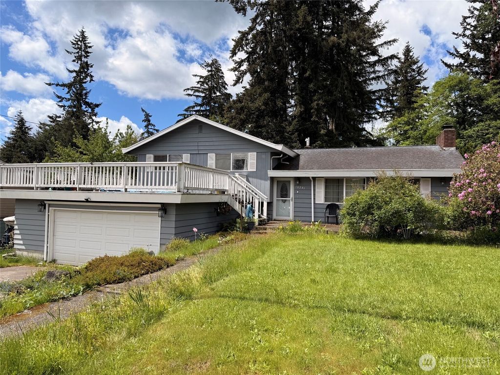 Photo of 15231 204th Avenue SE, Renton, WA 98059 (MLS # 2525338)